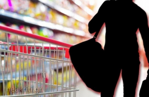 Θεσσαλονίκη: Έκλεψε σούπερ μάρκετ και δάγκωσε την υπεύθυνη, όταν την «τσάκωσε»