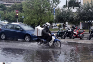 Καιρός αύριο: Μπόρες ακόμα και στην Αττική – Η θερμοκρασία έως τους 30 βαθμούς