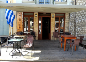 Στέκι του Μανίλα: Με ιστορία στην κοσμική ζωή της Βόνιτσας