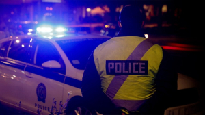 50χρονος σε αμόκ χτυπούσε αυτοκίνητα, επιτέθηκε σε αστυνομικούς - Τον πυροβόλησαν για να τον ακινητοποιήσουν