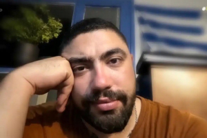 Θρίλερ με τον θάνατο 29χρονου λιμενικού στη Λέσβο: «Σκότωσαν το παιδί μου και το κρέμασαν» λέει η μητέρα του (βίντεο)