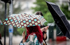 Καιρός: Οι τρεις φάσεις το δεύτερο δεκαήμερο του Ιουνίου - Πότε αναμένονται βροχές και καταιγίδες