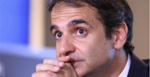 Στο τρίγωνο υποκλοπές-σκάνδαλο Πάτση-ακρίβεια παραδέρνει η κυβέρνηση