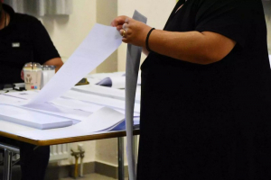 Αυτοδιοικητικές εκλογές: «Πονοκέφαλος» ξανά οι εφορευτικές επιτροπές – Γιατί δεν εμφανίζονται τα μέλη