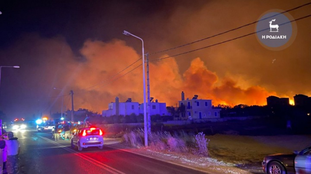 «Λερναία ύδρα» η φωτιά της Ρόδου που καίει για 9η μέρα - Οι αναζωπυρώσεις δεν έχουν τελειωμό