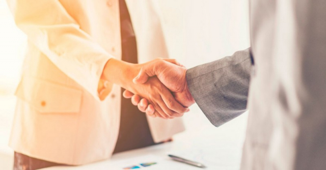 Απίστευτη απάτη από τραπεζικό: Έβγαζε εικονικά καταναλωτικά δάνεια και τσέπωσε €700.000!