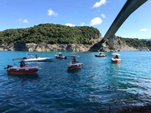 Περιηγήσεις στην λίμνη Κρεμαστών – Δράσεις ανάδειξης