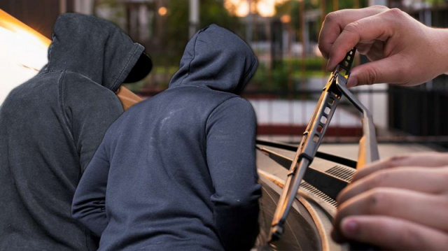 Αθήνα: Σπείρα ληστεύει οδηγούς αυτοκινήτων μπροστά στα μάτια τους