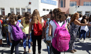 ΑΑΔΕ: 375.000 ΑΦΜ αυτόματα σε ανηλίκους άνω των 12 ετών