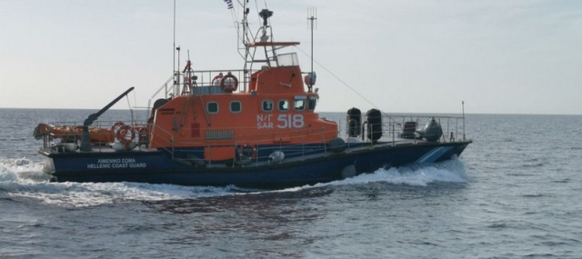 Διάσωση 51 αλλοδαπών και σύλληψη των 2 διακινητών τους σε θαλάσσια περιοχή της Ζακύνθου