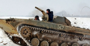 Πυρ ομαδόν της αντιπολίτευσης για τα τεθωρακισμένα: «Η κυβέρνηση αυξάνει την επικίνδυνη εμπλοκή της Ελλάδας»