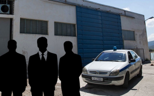 Συμβόλαιο ξυλοδαρμού στην Αίγινα: «Τους κάναμε παρατήρηση για ηχορρύπανση και μας έστειλαν στο νοσοκομείο»