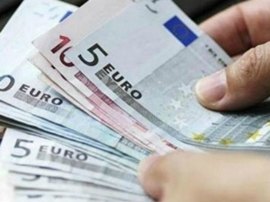 Οι κυβερνητικές παροχές για την αντιμετώπιση της τεράστιας ακρίβειας