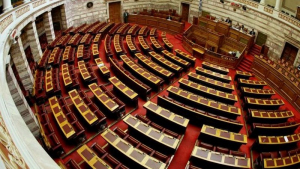 Οργή μεν στη Βουλή για τα … τραπεζοκαθίσματα, αγάπες δε  για τους δημάρχους με … άρση … αξιόποινων πράξεών τους!!!