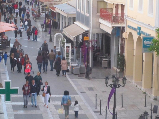 Λευκάδα: Εορταστικό ωράριο Πάσχα - Πως θα λειτουργήσουν τα εμπορικά καταστήματα