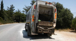 Ξυλόκαστρο: Mεθυσμένος οδηγός έπεσε πάνω σε απορριμματοφόρο και σκότωσε τον υπάλληλο