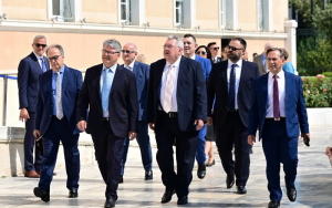 «Ξεσπαθώνει» η «ΝΙΚΗ» κατά Κασσελάκη: Παράνομο και αντεστραμμένο πρότυπο δήθεν «οικογένειας» λένε από το κόμμα Νατσιού