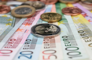 Δώρο Πάσχα 2023: Τι μπορούν να κάνουν οι εργαζόμενοι εάν δεν το λάβουν