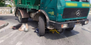 Σοκ στον Βόλο: Φορτηγό έσερνε 59χρονη κάτω από τις ρόδες