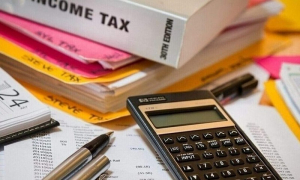 Επιβάλλεται νέος ελάχιστος φόρος 15% στις πολυεθνικές