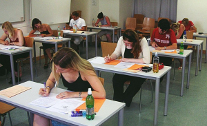 Σήμερα οι εξετάσεις της ελληνικής PISA σε 600 σχολεία παρά τις αντιδράσεις