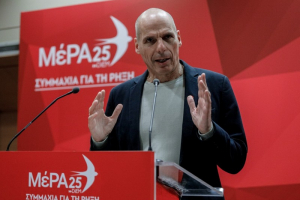 Εκλογές 2023 - Βαρουφάκης: Ελπίζω να μην πάμε στη δραχμή - Αν κλείσουν οι τράπεζες, υπάρχει το... σχέδιο «Δήμητρα»