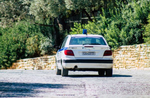 Ιωάννινα: Χειροπέδες σε 59χρονο - Παρακολουθούσε κοπέλες και έκλεβε εσώρουχα από μπαλκόνια