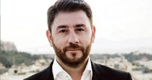 Πως παγίδευσαν το κινητό τηλέφωνο του Προέδρου του ΠΑΣΟΚ