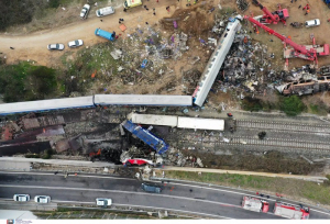Τέμπη: «Απόπειρα εξαγοράς συγγενών» από την Hellenic Train καταγγέλλει δικηγόρος οικογενειών των θυμάτων