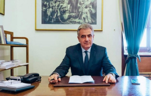 Ευχές του Θανάση Καββαδά σε μαθητές και γονείς για τις Πανελλαδικές