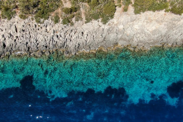 Οι κορυφαίες παραλίες σε Λευκάδα και Ζάκυνθο για οικογένειες, περιπέτεια και ρομάντζο