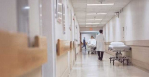 ΠΟΕΔΗΝ: Αρνούνται να πάρουν εξιτήριο από τα νοσοκομεία γιατί δεν έχουν χρήματα να ζήσουν