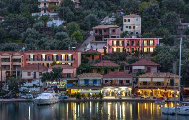Λευκάδα: Αναβάθμιση φωτισμού και υποδομών στο λιμάνι Συβότων