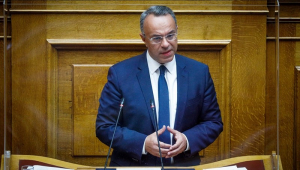 Σταϊκούρας: «Όχι» σε πλειστηριασμούς από funds κόκκινων δανείων