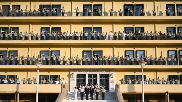 Ράγισαν καρδιές στην τελετή στο Πεντάγωνο προς τιμήν των νεκρών στη Λιβύη