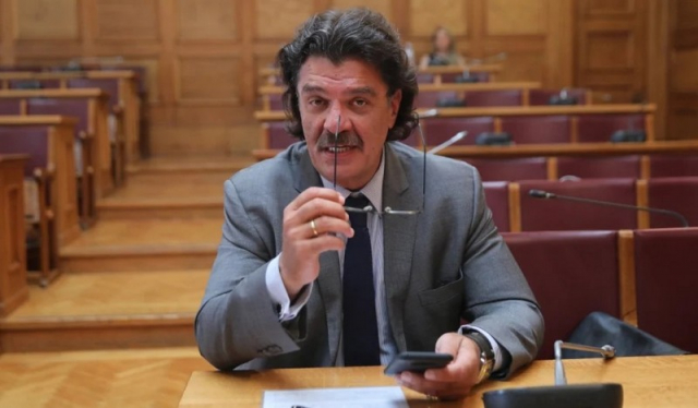 Μέσα σε όλα τα… κόλπα: Την αποζημίωση ειδικού σκοπού πήρε ο Πάτσης!