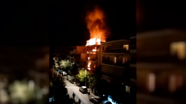 Άνω Πατήσια: Συγκλονιστικό βίντεο από τη φωτιά σε διαμέρισμα στην οποία έχασε τη ζωή της γυναίκα