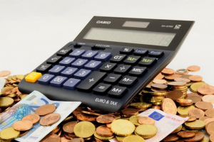 Σαφάρι ελέγχων από την εφορία: Ανοίγουν παλιές υποθέσεις