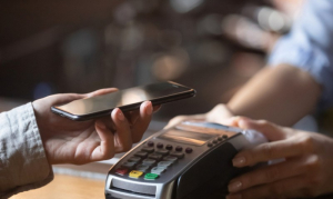 NFC: Τι πρέπει να γνωρίζουν οι καταναλωτές για την τεχνολογία συναλλαγών