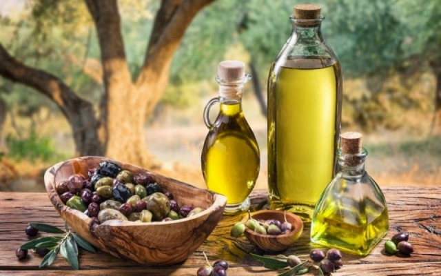 «Καίει» η τιμή στο λάδι: Στα 6 ευρώ το λίτρο!