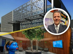 Ο Πιστιόλης μετατρέπει το κτίριο του Γαβαλά στην Κάντζα σε μουσείο σύγχρονης τέχνης &amp; ιστορικών Ferrari