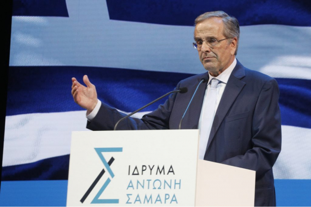 Σαμαράς για υποκλοπές: Αδιανόητο η κυβέρνηση να υπέκλεπε συνομιλίες / Κατάμεστο το Παλάς
