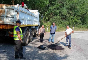 Αποκαθίστανται οι ζημιές στον δρόμο Μοναστηράκι - Θύρρειο