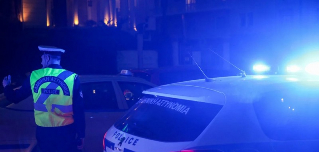 «Γάζωσαν» με καλάσνικοφ περιπολικό στην Άρτα