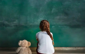 Ναυτικός «ψάρευε» ανήλικες μέσω διαδικτύου