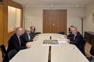 Καββαδάς από τις Βρυξέλλες: Προτεραιότητα η υποθαλάσσια ζεύξη και τα έργα υποδομής στη Λευκάδα