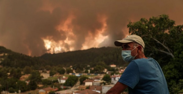 Εύβοια: Άφησαν αμάζευτα τα καμένα!