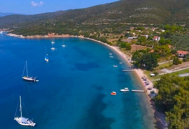 Πόρτο Βαρκό: Ένας παραθαλάσσιος οικισμός στην Αιτωλ/νία που σαγηνεύει