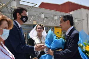 Λευκάδα: O δήμαρχος της αδελφοποιημένης πόλης Σιτζούκου στο νησί