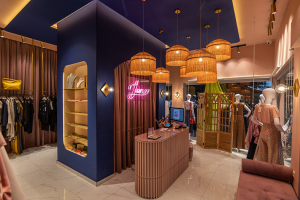 Με μισή τιμή σε όλα γιορτάζει τα 8 χρόνια λειτουργίας του το ΖΕΝ!